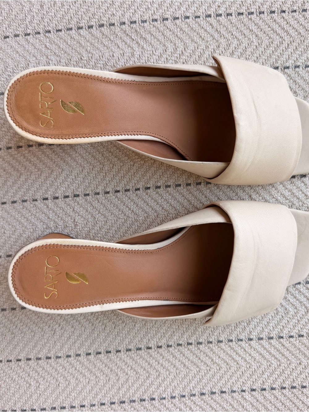 SARTO By Franco Sarto Ivory Slide Sandals